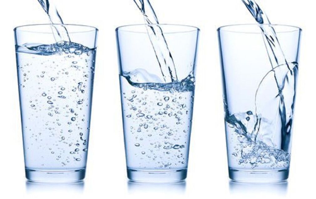 чиста вода за мрзлива диета